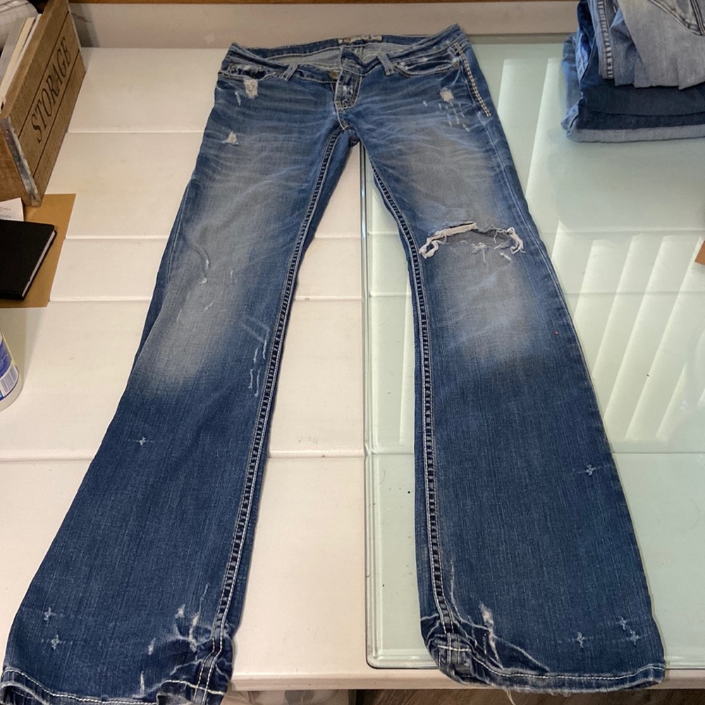 Buckle jeans